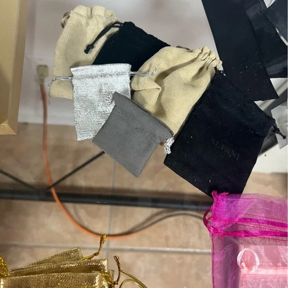 Jewelry/Gift Bags bundle - Picture 7 of 16